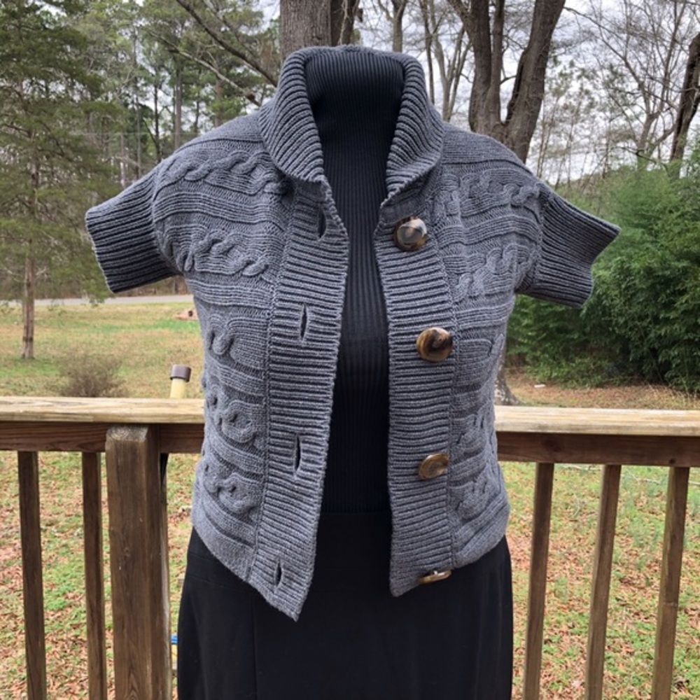 Talbots Gray Short Sleeve Cable Sweater